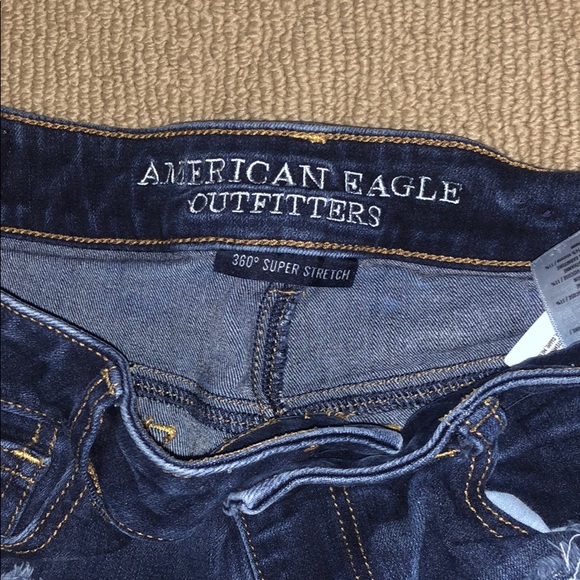 American eagle ripped jean shorts - Picture 3 of 4